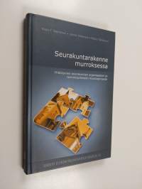 Seurakuntarakenne murroksessa : yhdistyvien seurakuntien organisaation ja toimintayhteisön muutosprosessi
