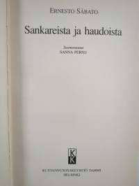 Sankareista ja haudoista