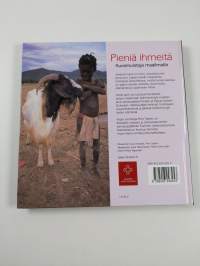 Pieniä ihmeitä : kuvamuistoja maailmalta