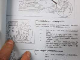 Mazda 626 2,0 / 2,2i / 3,0i Elektroninen polttonestesuihkutusjärjestelmä - Tekninen toiminta ja säätö
