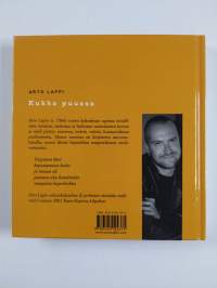 Kukko puussa : mitallisia runoja (signeerattu)