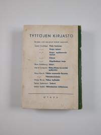 Tätien holhokki : tyttöromaani