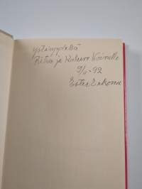 Lasiseinän takaa : muistelma (signeerattu, tekijän omiste)