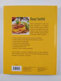 Kevyt keittiö : uusia ideoita kevyeen nautintoon