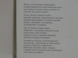 Linnut liitävi sanoja - Romanttinen tietokirja suomalaisesta lintuperinteestä