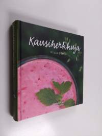Kausiherkkuja omasta pihasta