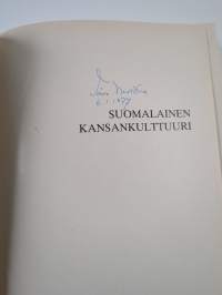 Suomalainen kansankulttuuri (signeerattu)
