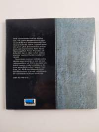 Läpi harmaan kiven - kertomus MNK-rakennusosakeyhtiön toiminnasta 1950-1985