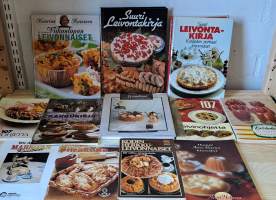 Hyvä 10 kpl erä leivonta alan kirjoja