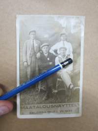 Maatalousnäyttely Salo 19-22.7.1935 -valokuva, kuvasta nimetty Unto Kustaa Lehtinen