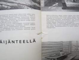 Asko 1958 nr 2, Wirkkala - rytmillistä vaneria, Kesämaja Päijänteellä - suunnittelu Arkkitehtuuritoimisto Unto Ojonen, Olli Borg pöytälevyidea vaihdettavia kankaita