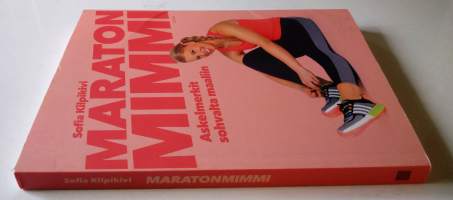 Maratonmimmi : askelmerkit sohvalta maaliin