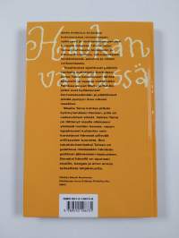 Haukan väreissä