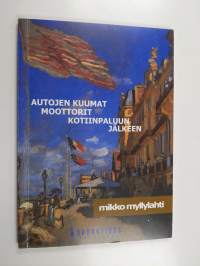Autojen kuumat moottorit kotiinpaluun jälkeen