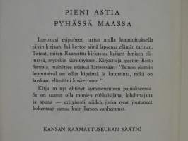 Pieni astia pyhässä maassa