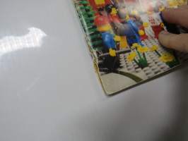 Lego - Legoland 6000 - vihjeitä rakentamiseen ja leikkimiseen LEGO-palikoilla