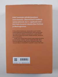 Tunnustan pelänneeni pahinta - poliittiset päiväkirjat 2001-2002