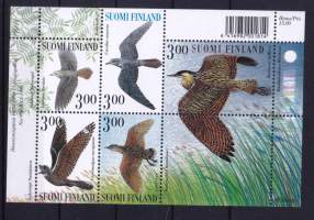 Suomi pienoisarkki/blokki BL23 Suviyön lintuja 1999 ** postituore. LAPE 1473-1477 (5 kpl) . LAPE 10€.