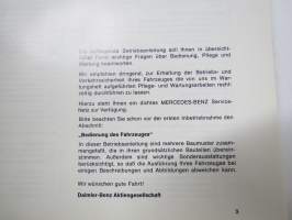 Mercedes-Benz Schwere Dreiachs-Fahrzeuge Betriebsanleitung (raskaat 2-akseliset) -alkuperäinen auton mukana toimitettu käyttö- ja huolto-ohjekirja, perusteellinen