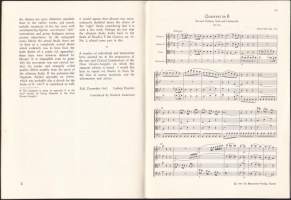 Musiikki - Wolfgang Amadeus Mozart - String Quartet in B Flat Minor. Partituuri 19x13 cm.