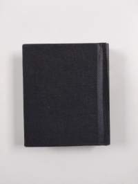 The Kiss - A Romantic Treasury Of Photographs And Quotes