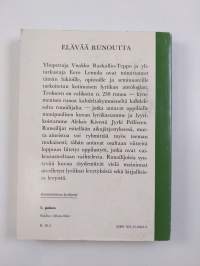 Elävää runoutta : Valikoima suomalaista lyriikkaa