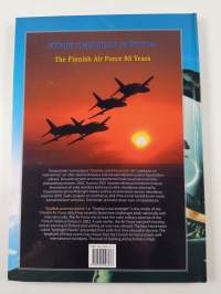 Suomen ilmavoimat 85 vuotta = The Finnish air force 85 years