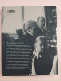 Pöytä koreaksi : Kattauksen ja pöytätapojen historia