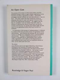 An open case : the organisational context of social work