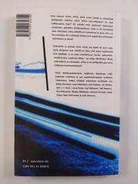 Verkon silmässä : tarinoita internetin maailmasta
