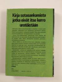 Sotakoiria partioretkillä