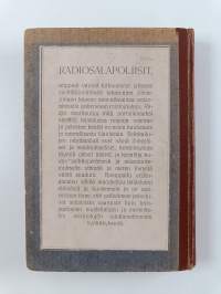 Radiosalapoliisit meren alla