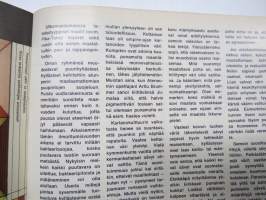 Kotiliesi 1970 nr 8, 24.4.1970, Lesket ja orvot, Koulujen työrauha, Lea ja Lasse Nevanlinnan talo Kauniainen, Terveysmatka Romaniaan, Syysmuoti, Puhelunvälittäjä, ym