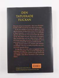 Den tatuerade flickan : roman