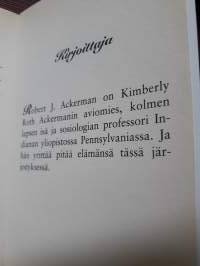 Miehen kultainen kirja/ Robert J. Akerman. P,2004