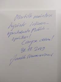 Clasu in Tampere : aedificium centum annorum = satavuotista koulutaloa kunnioittaen (signeerattu, tekijän omiste)