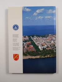 Tampere, Finland : teollisuuskaupunki, kulttuurikaupunki, matkailukaupunki, kongressikaupunki