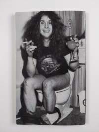 Excess all areas : A who&#039;s who of rock depravity