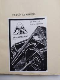 Tyttö ja omena