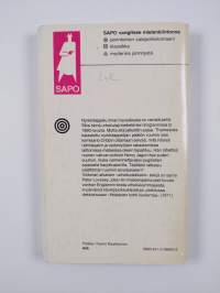 Salapoliisi silkkipöksyissä