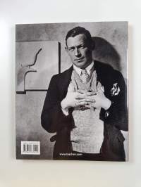 Alvar Aalto 1898-1976 : paratiiseja pienille ihmisille