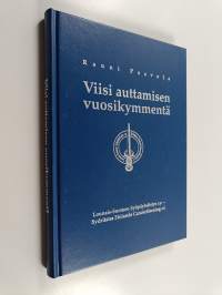 Viisi auttamisen vuosikymmentä