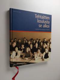 Tehtaitten koulusta se alkoi : kauppaopetusta Malmilla 50 vuotta