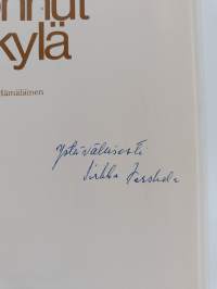 Kadonnut kotikylä (signeerattu, lukematon)