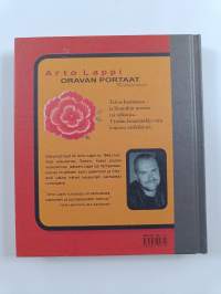 Oravan portaat : mitallisia runoja