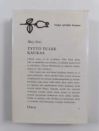 Tyttö tulee kaukaa