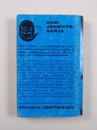 Täyttä ainetta : jännitysromaani
