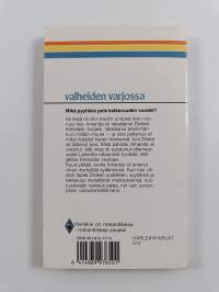 Valheiden varjossa