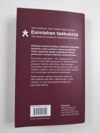 Esimiehen taskukirja : 100 vastausta arkipäivän työsuhdekysymyksiin