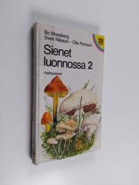 Sienet luonnossa 2 : Helttasienet